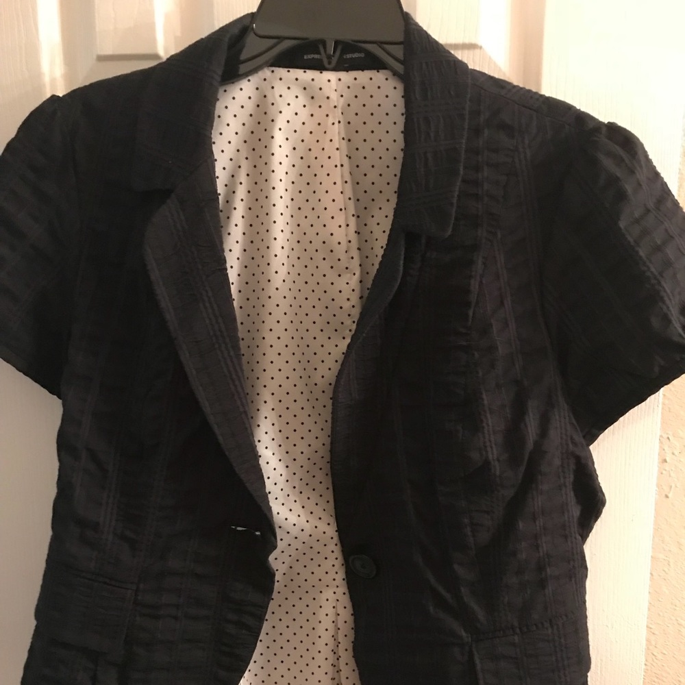 Black short sleeve blazer